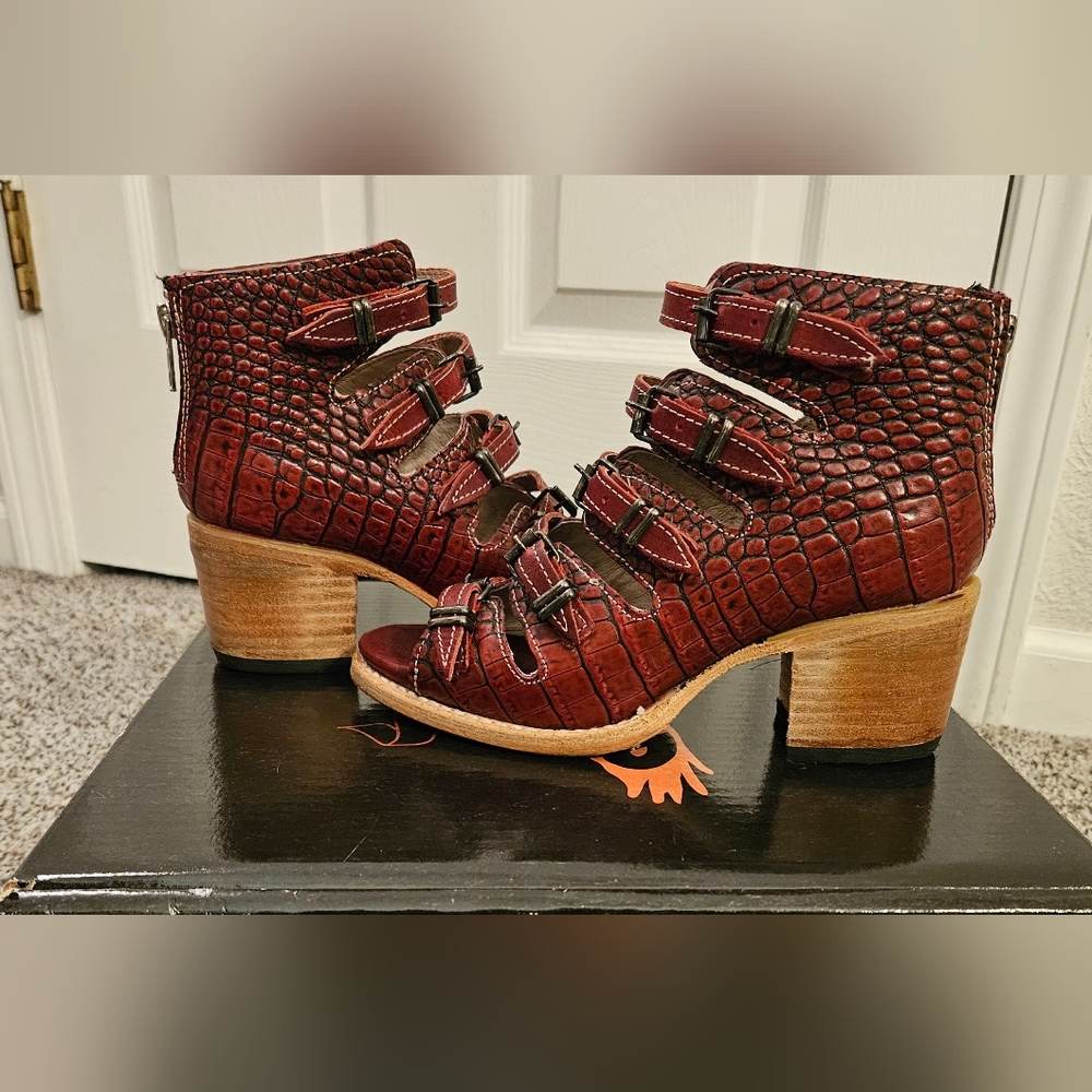 Freebird by Steven - Quinn size 5